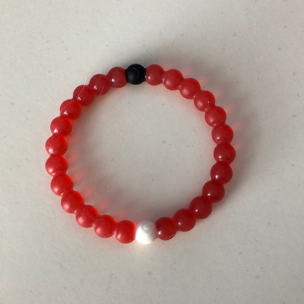 red lokai bracelet
